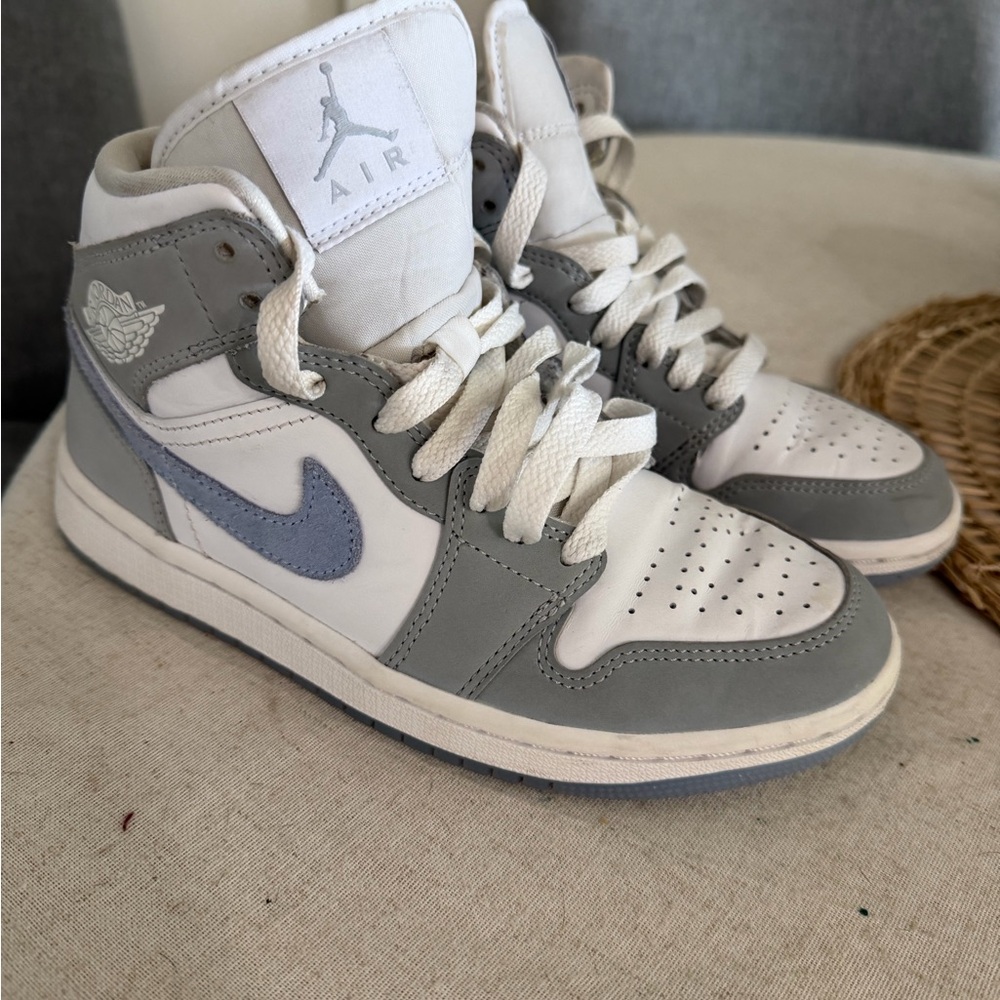Jordan 1 Mid - Wolf Grey Aluminum (Women's) - Size 5 sneaker